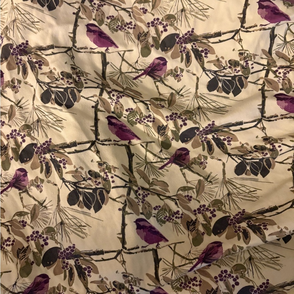 Kate Quinn Cream and Purple chickadee crib sheet
